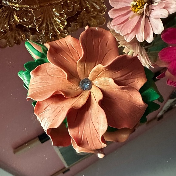 Accessories - 1980's Peach Hibiscus Tropical Bloom Rhinestone French Hair Barrette
